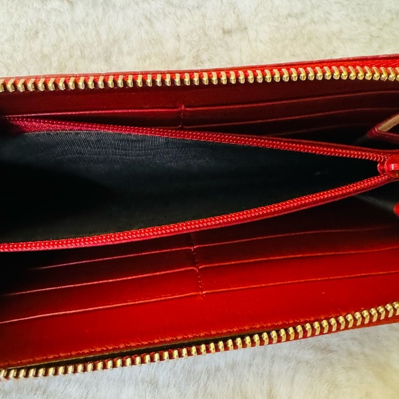 Authentic Gucci Wallet! - Picture 10 of 11